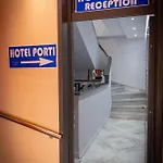 Porti סרנדה